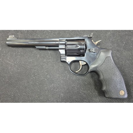 Révolver TAURUS 96 cal 22LR